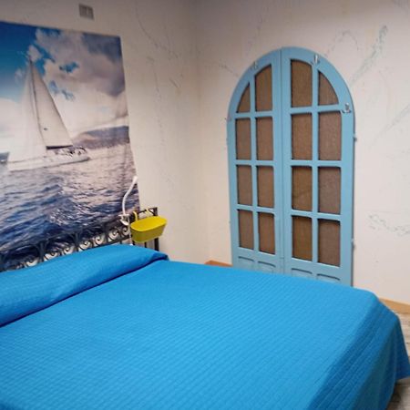 Апартаменти Attico Da Maria Польпенацце-дель-Гарда Екстер'єр фото